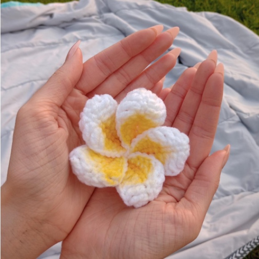 Handmade Crochet Flower Accessory Hairclip